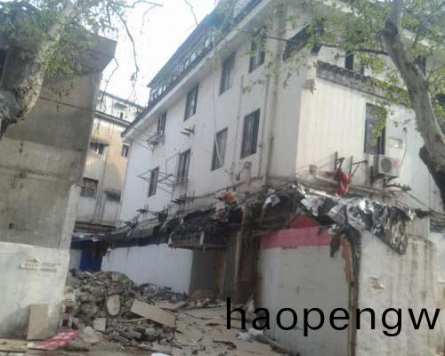 拆(chai)遷(qian)工(gong)程